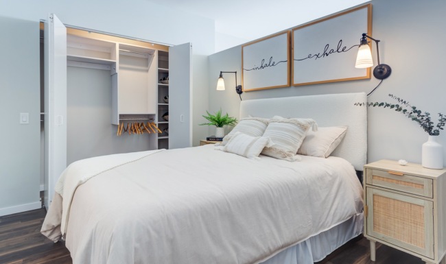 bedroom with a closet
